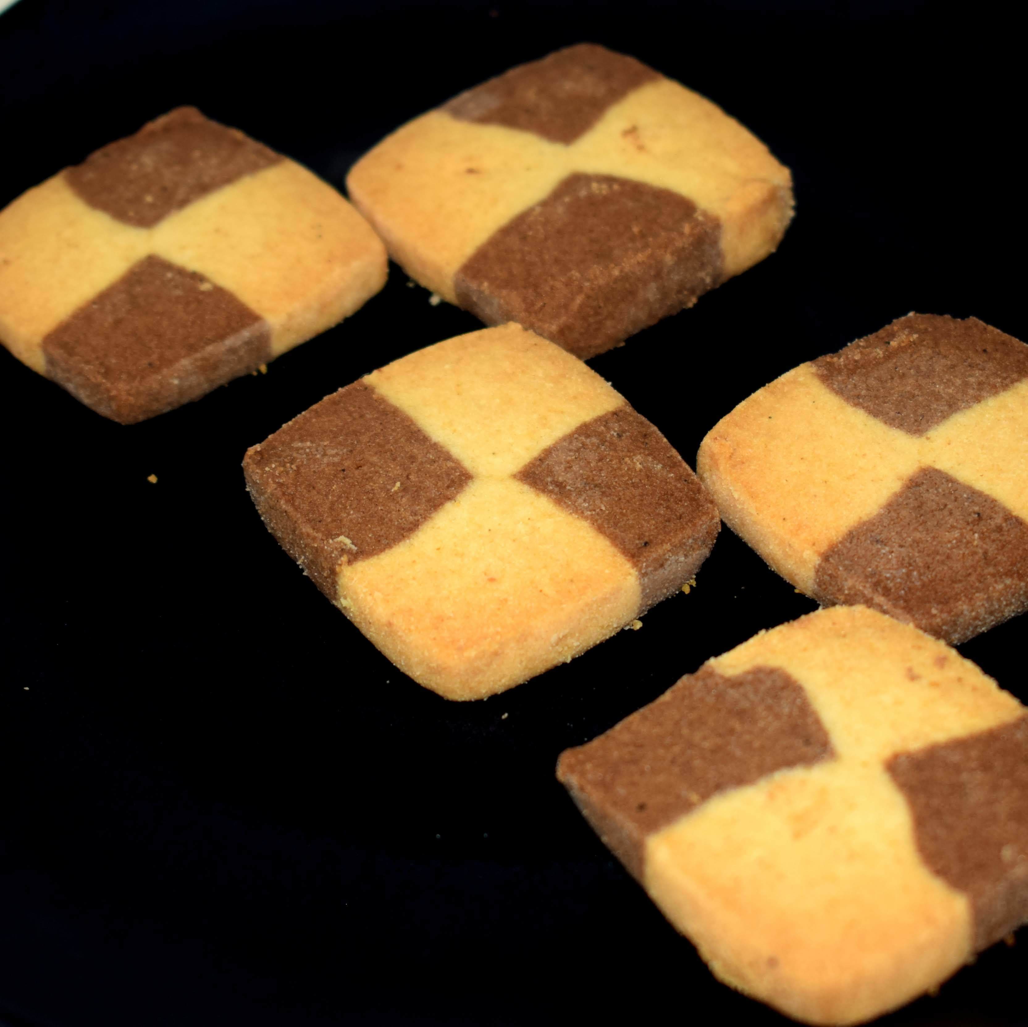 Chess Bite Cookies